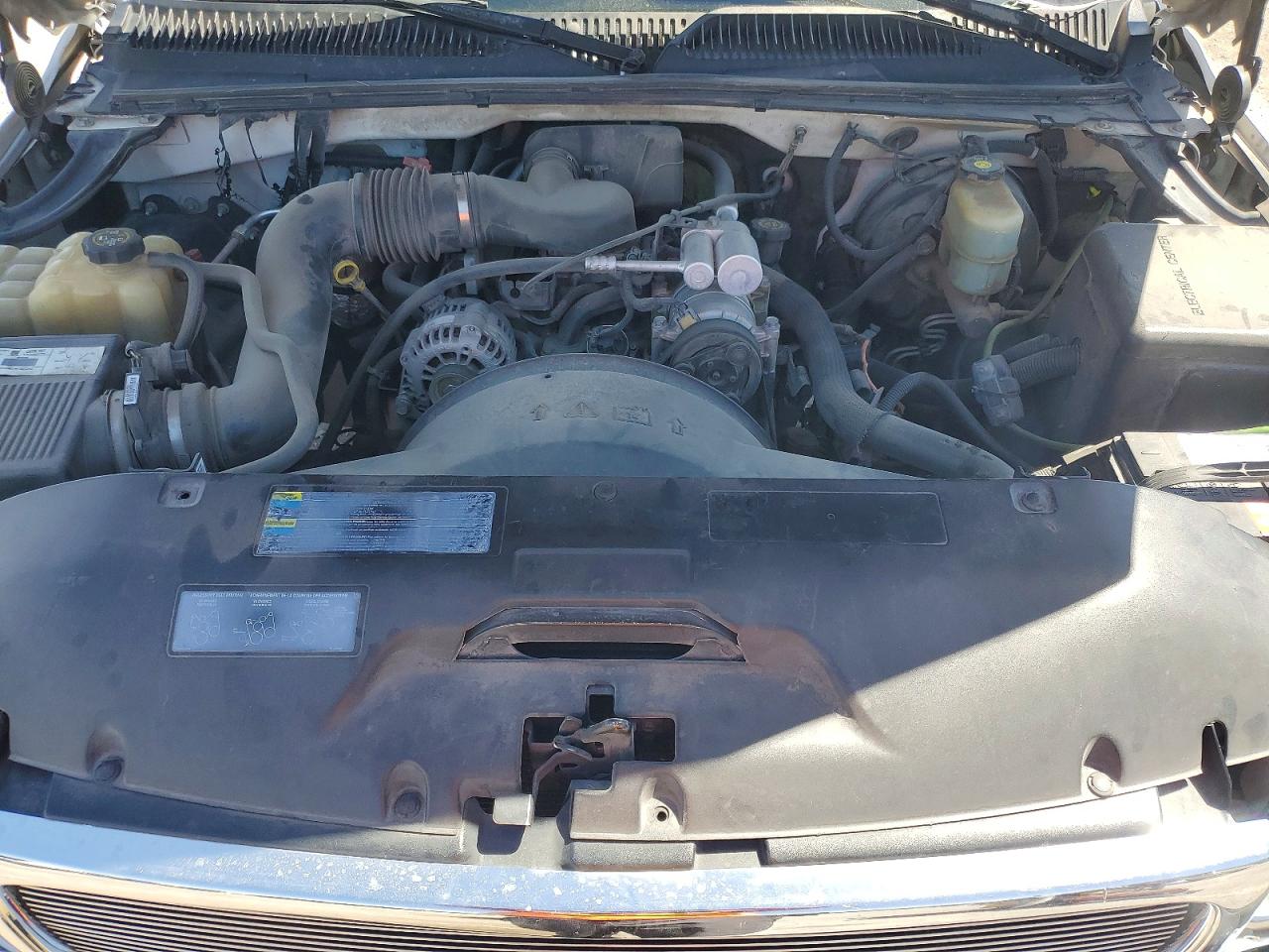 2002 Gmc New Sierra C1500 White vin: 1GTEC14W22Z179111