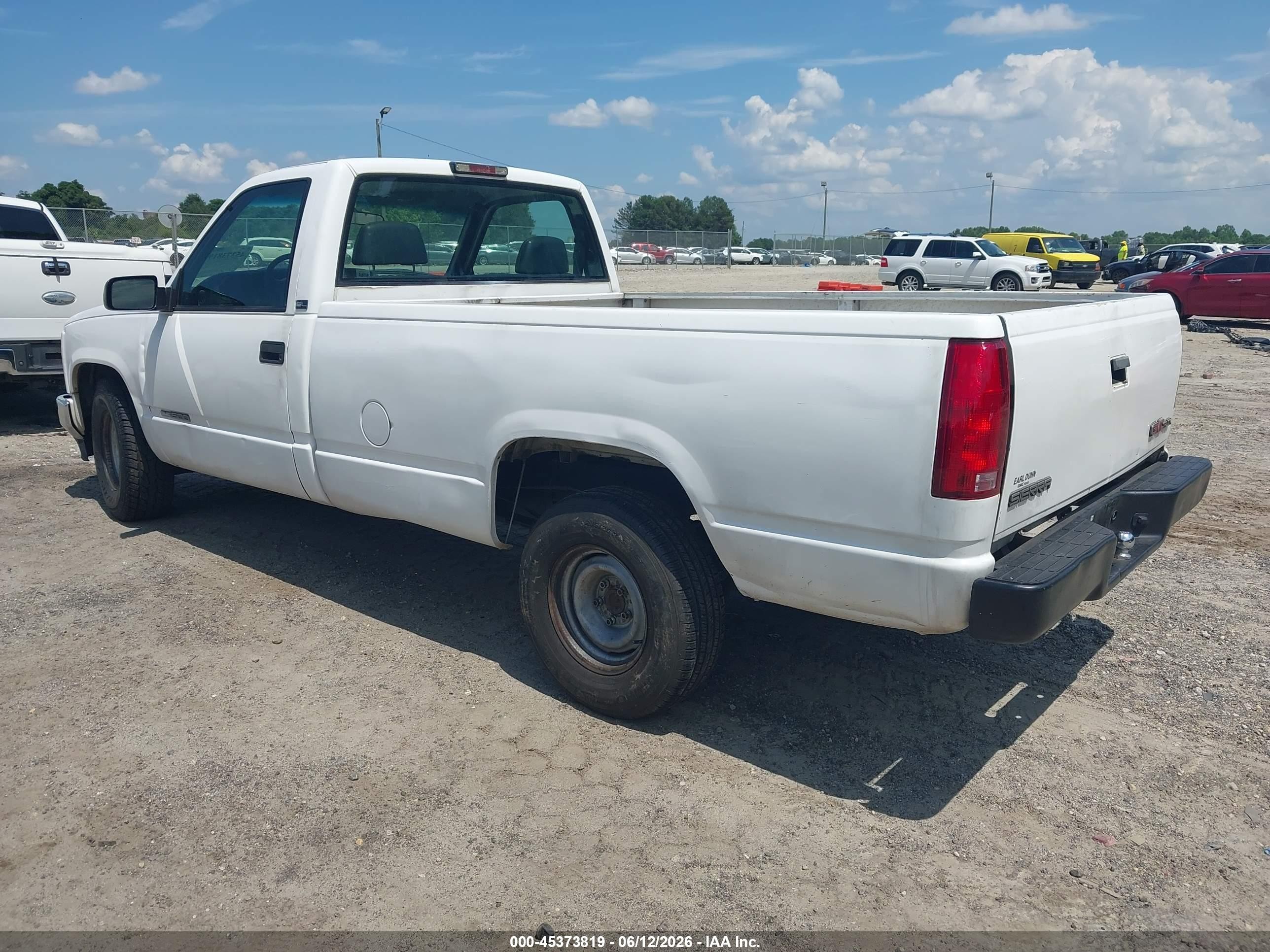 1996 Gmc Sierra C1500 White vin: 1GTEC14W2TZ518354
