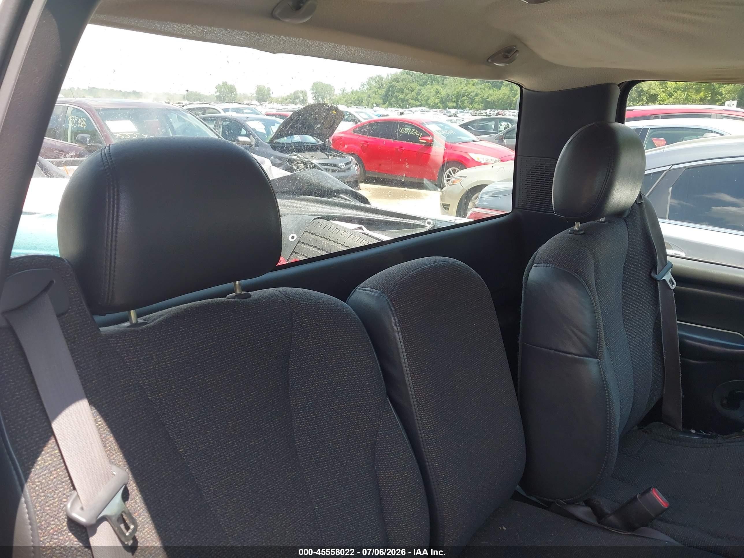2002 Gmc Sierra 1500 Standard White vin: 1GTEC14W52Z160665
