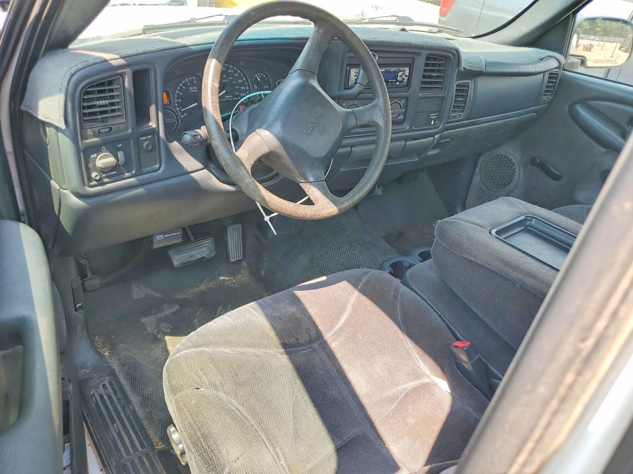 2002 Gmc New Sierra C1500 White vin: 1GTEC14W72Z340715