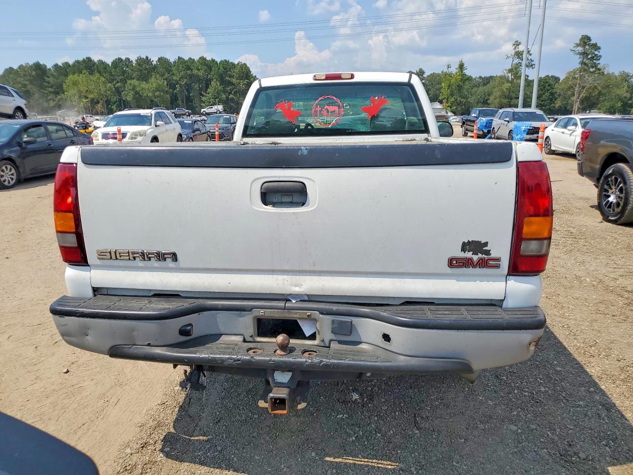 2002 Gmc New Sierra C1500 White vin: 1GTEC14W72Z340715