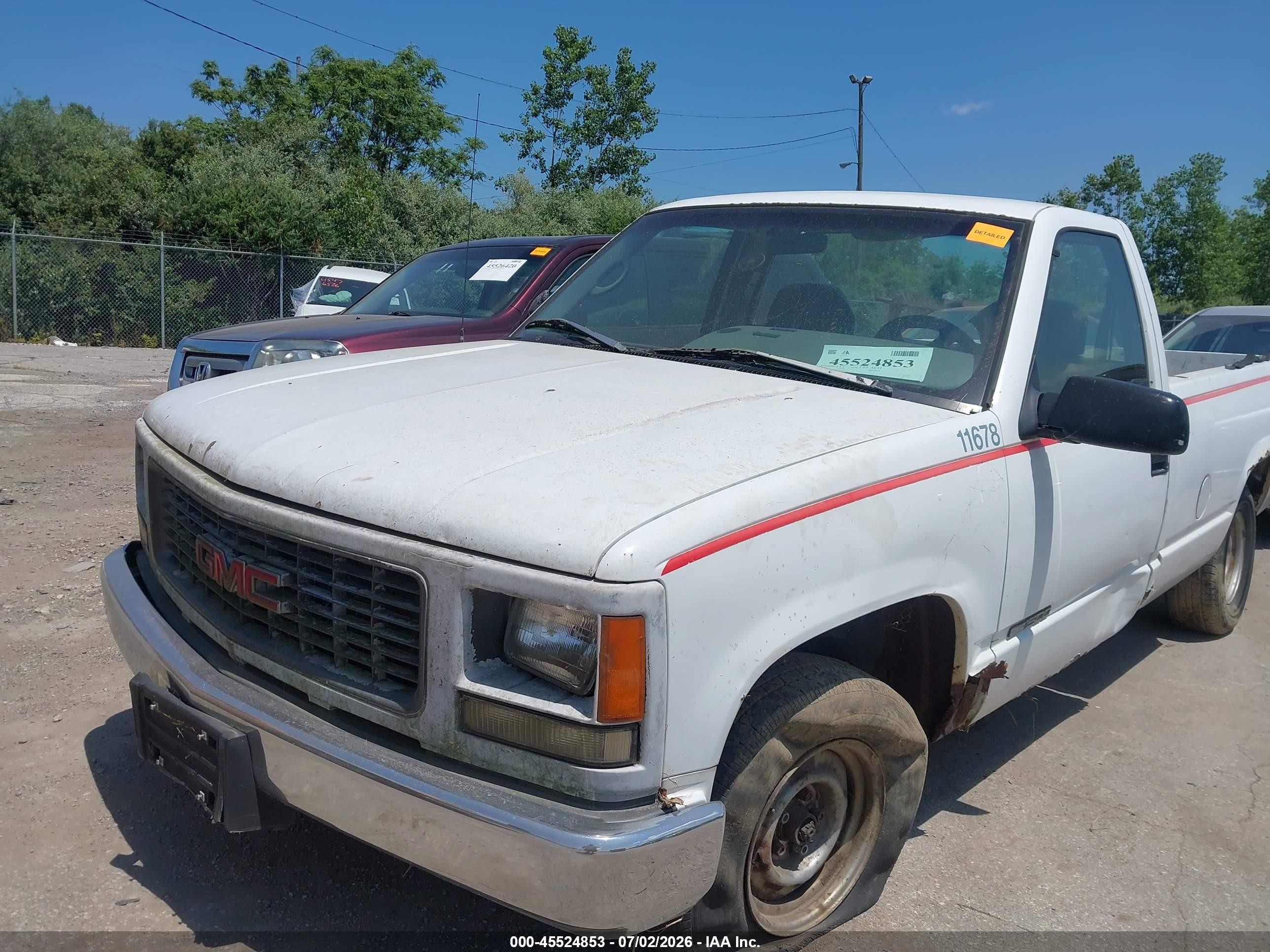 1996 Gmc Sierra C1500 White vin: 1GTEC14W7TZ520536