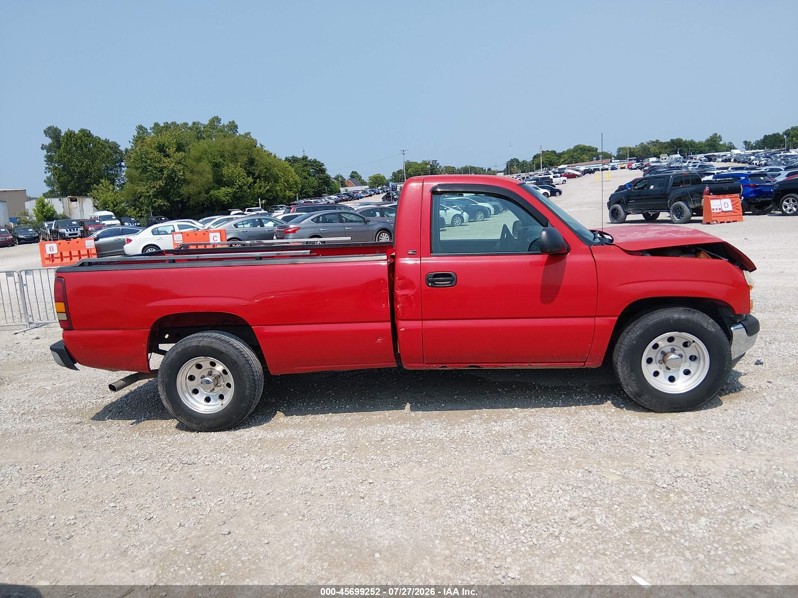 2000 Gmc Sierra 1500 Sl Красный vin: 1GTEC14W7YE316382