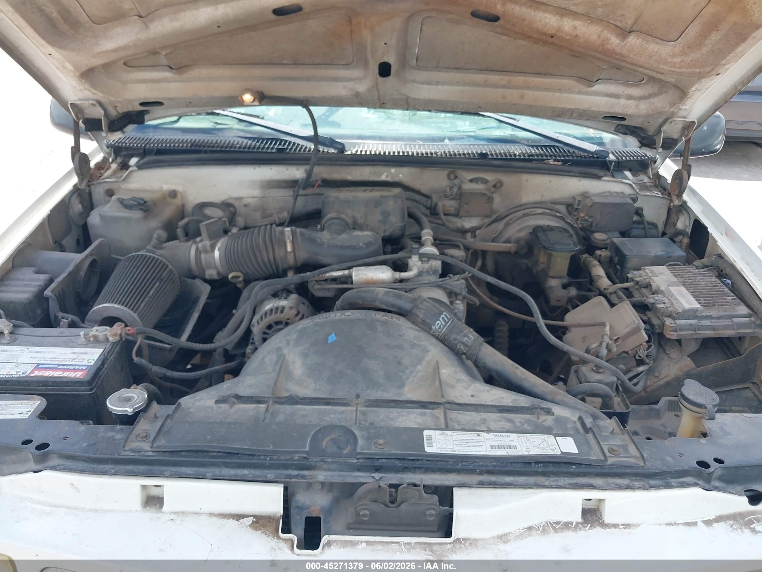 1998 Gmc Sierra 1500 Sl Wideside White vin: 1GTEC14W8WZ510702