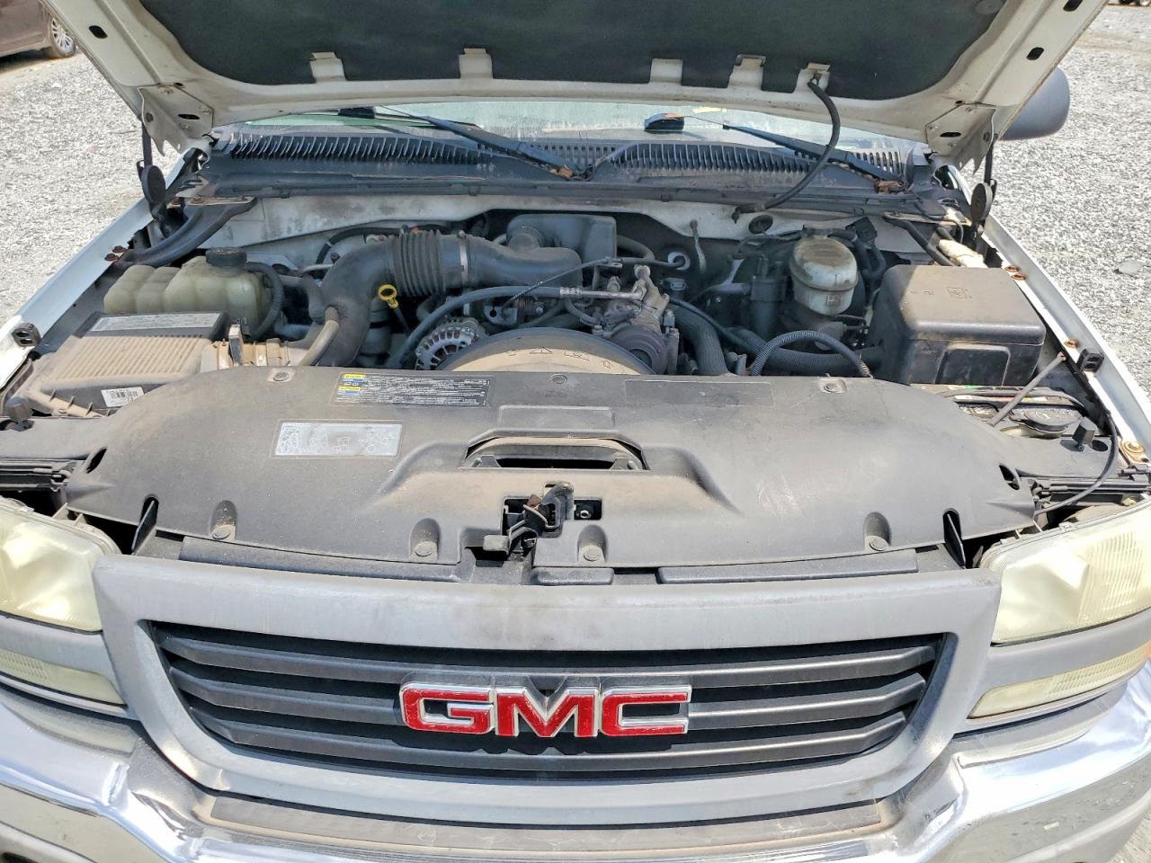 2004 Gmc New Sierra C1500 White vin: 1GTEC14X04Z236868