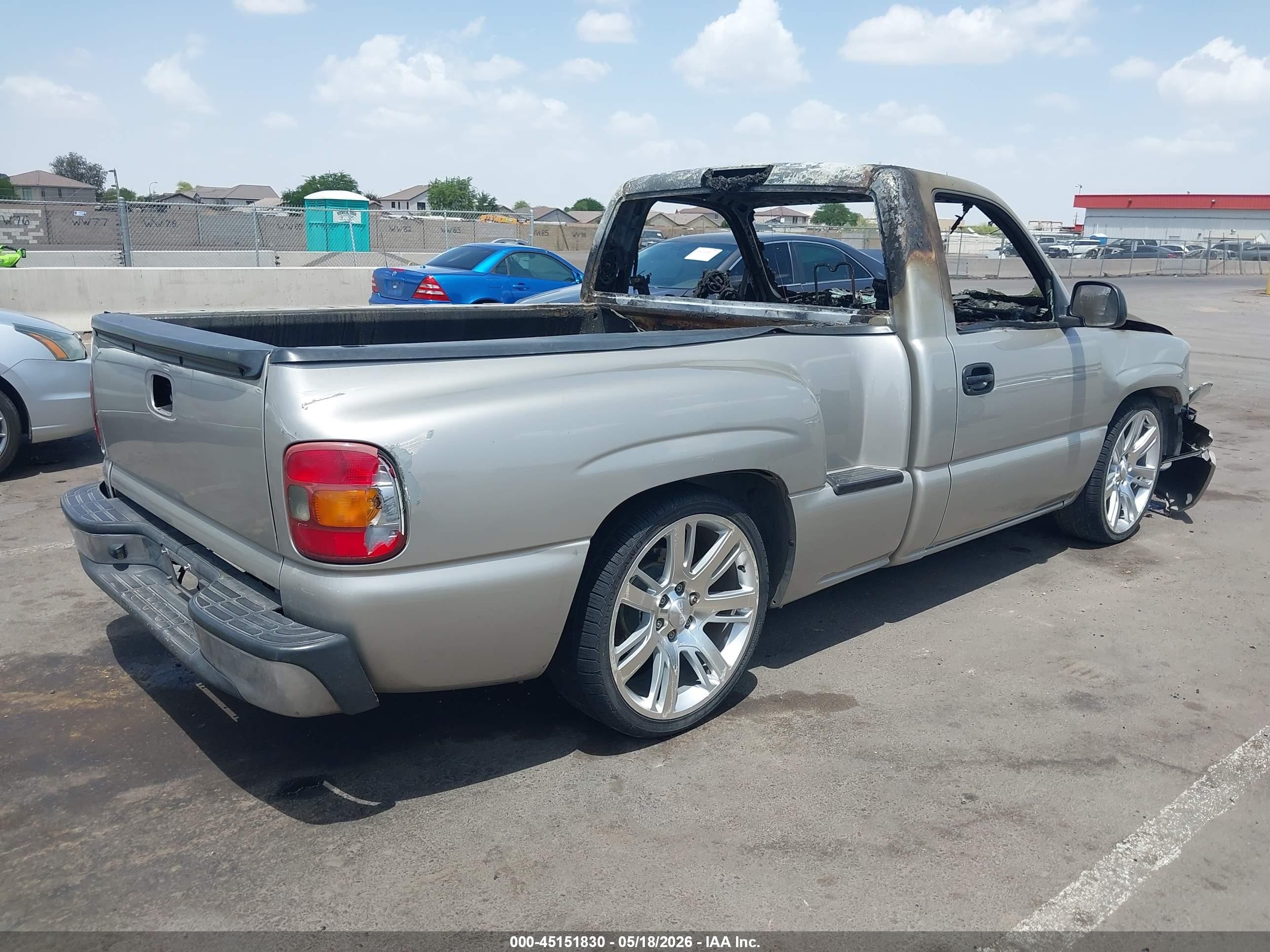 2004 Gmc Sierra 1500   Gray vin: 1GTEC14X14Z134852