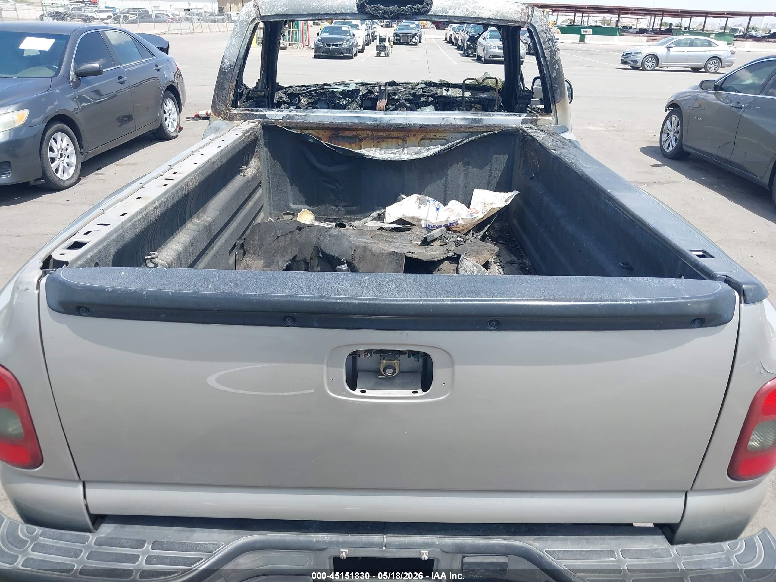 2004 Gmc Sierra 1500   Gray vin: 1GTEC14X14Z134852