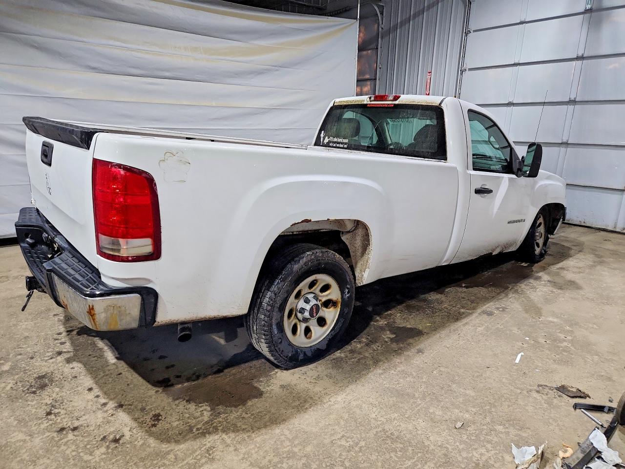 2008 Gmc Sierra C1500 White vin: 1GTEC14X18Z273921