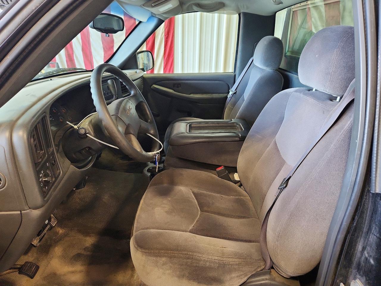 2005 Gmc New Sierra C1500 Black vin: 1GTEC14X25Z334477