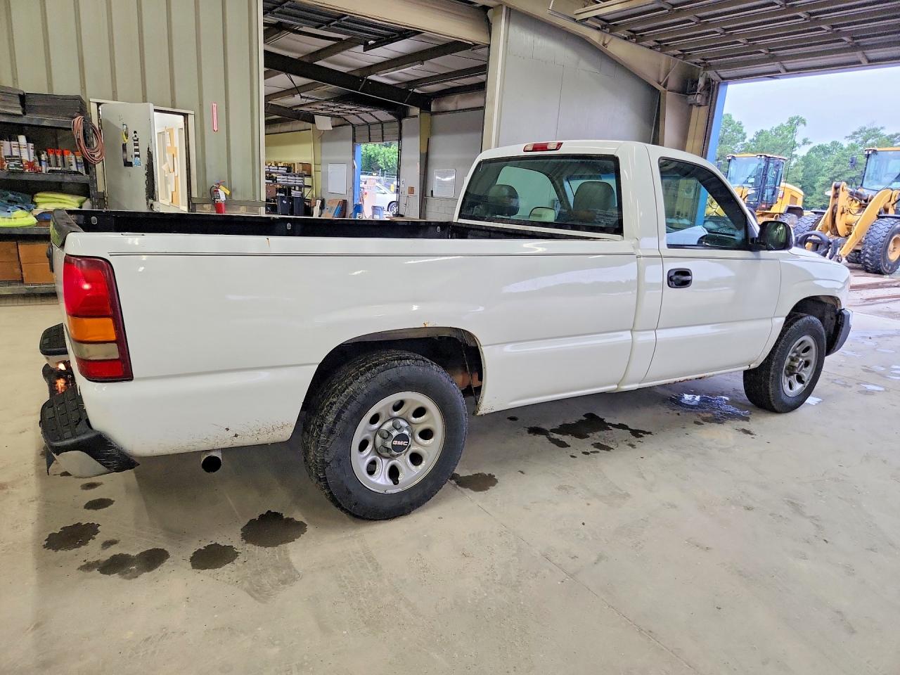 2003 Gmc New Sierra C1500 White vin: 1GTEC14X43Z225094