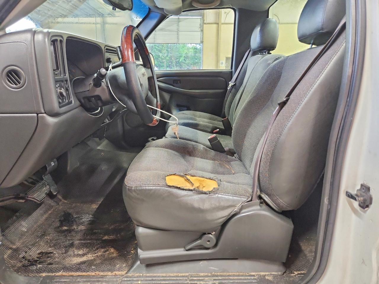 2003 Gmc New Sierra C1500 White vin: 1GTEC14X43Z225094