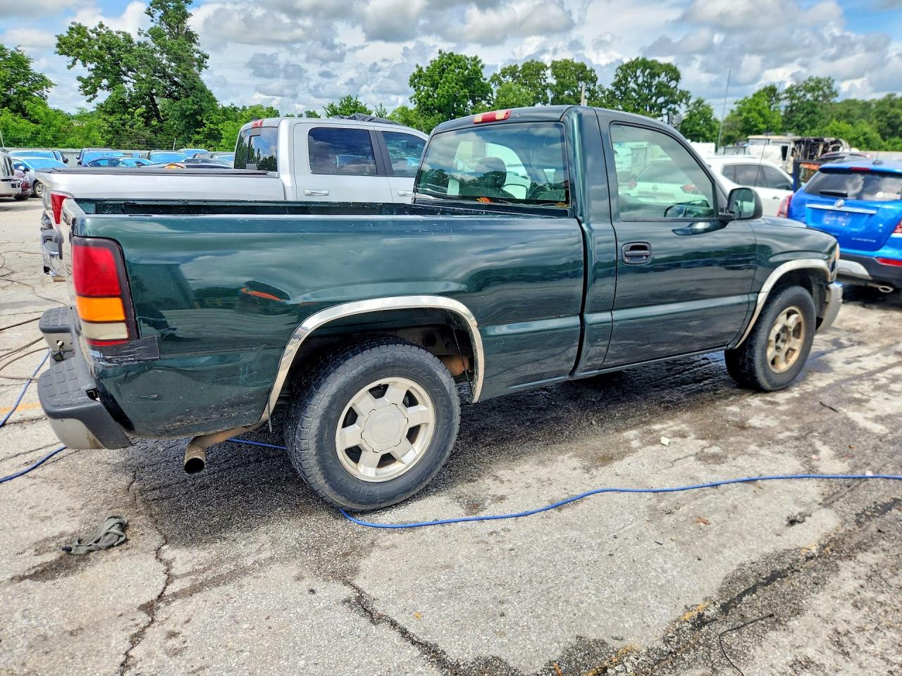 2005 Gmc New Sierra C1500 Green vin: 1GTEC14X55Z324560