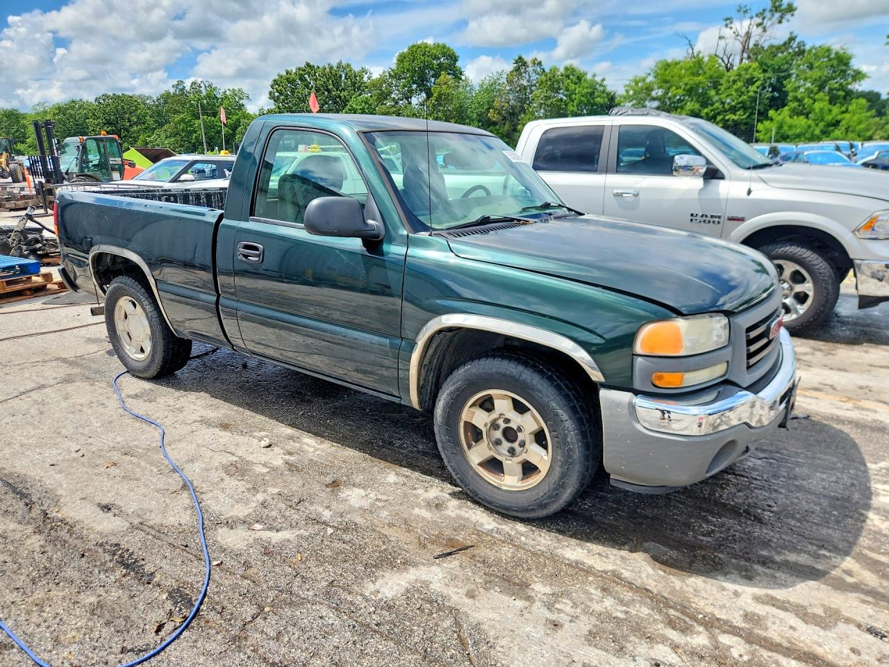 2005 Gmc New Sierra C1500 Green vin: 1GTEC14X55Z324560