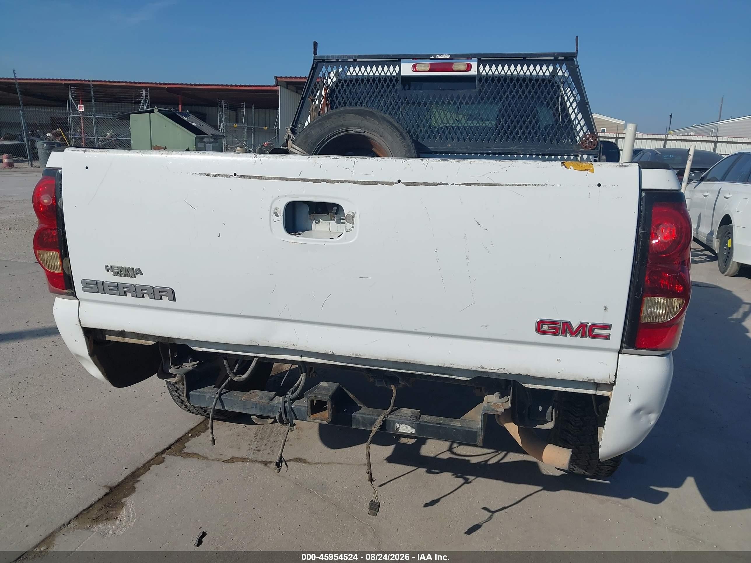 2006 Gmc Sierra 1500 Work Truck White vin: 1GTEC14X66Z162195