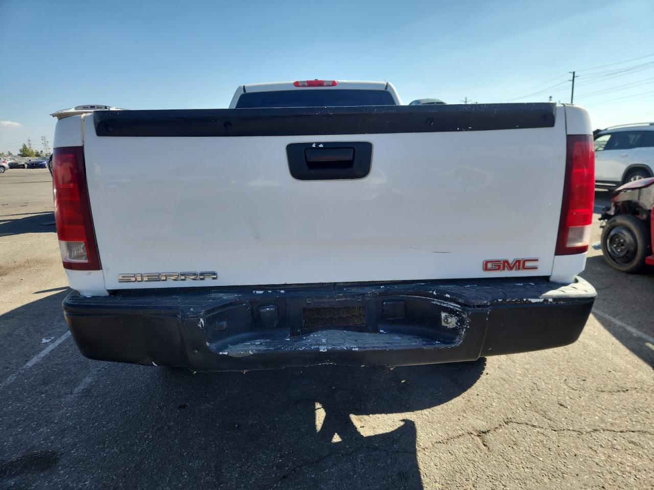 2008 Gmc Sierra C1500 White vin: 1GTEC14X68Z126834