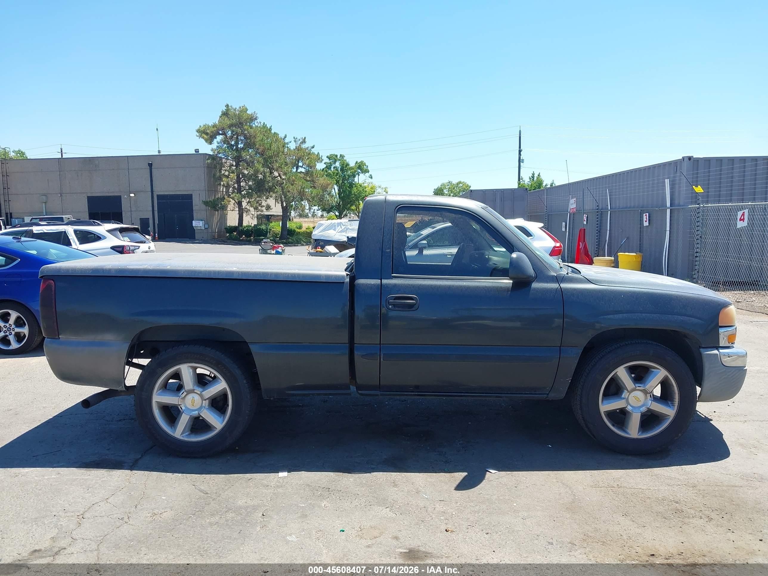 2003 Gmc Sierra 1500   Gray vin: 1GTEC14X73Z315596