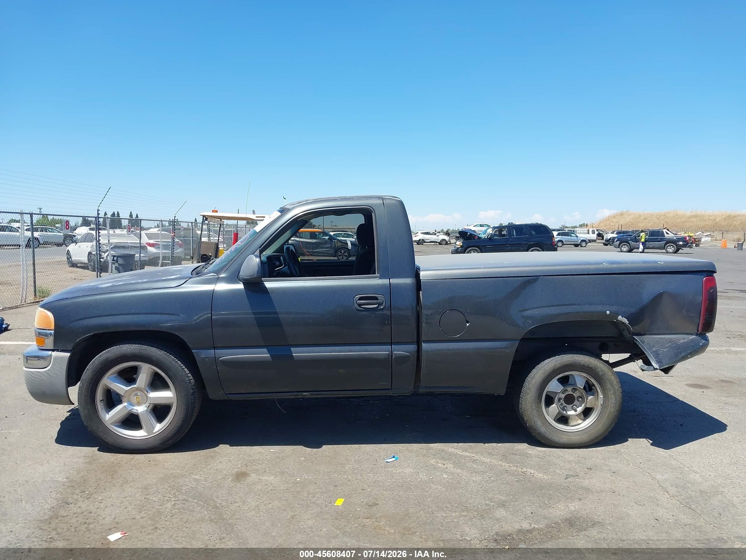 2003 Gmc Sierra 1500   Gray vin: 1GTEC14X73Z315596