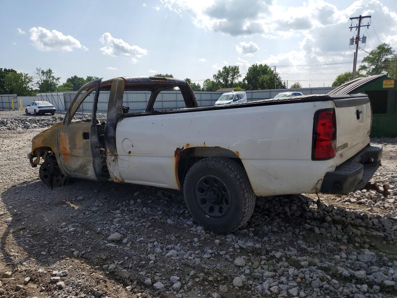 2005 Gmc New Sierra C1500 White vin: 1GTEC14X75Z186472
