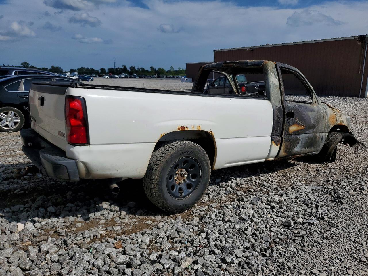 2005 Gmc New Sierra C1500 White vin: 1GTEC14X75Z186472