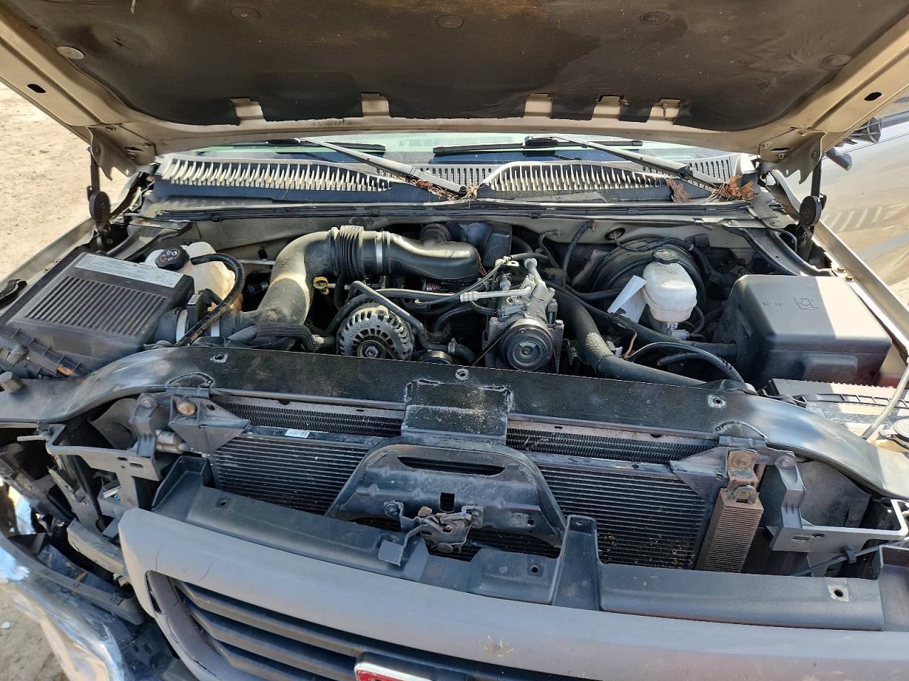 2006 Gmc New Sierra C1500 Silver vin: 1GTEC14X76Z126354