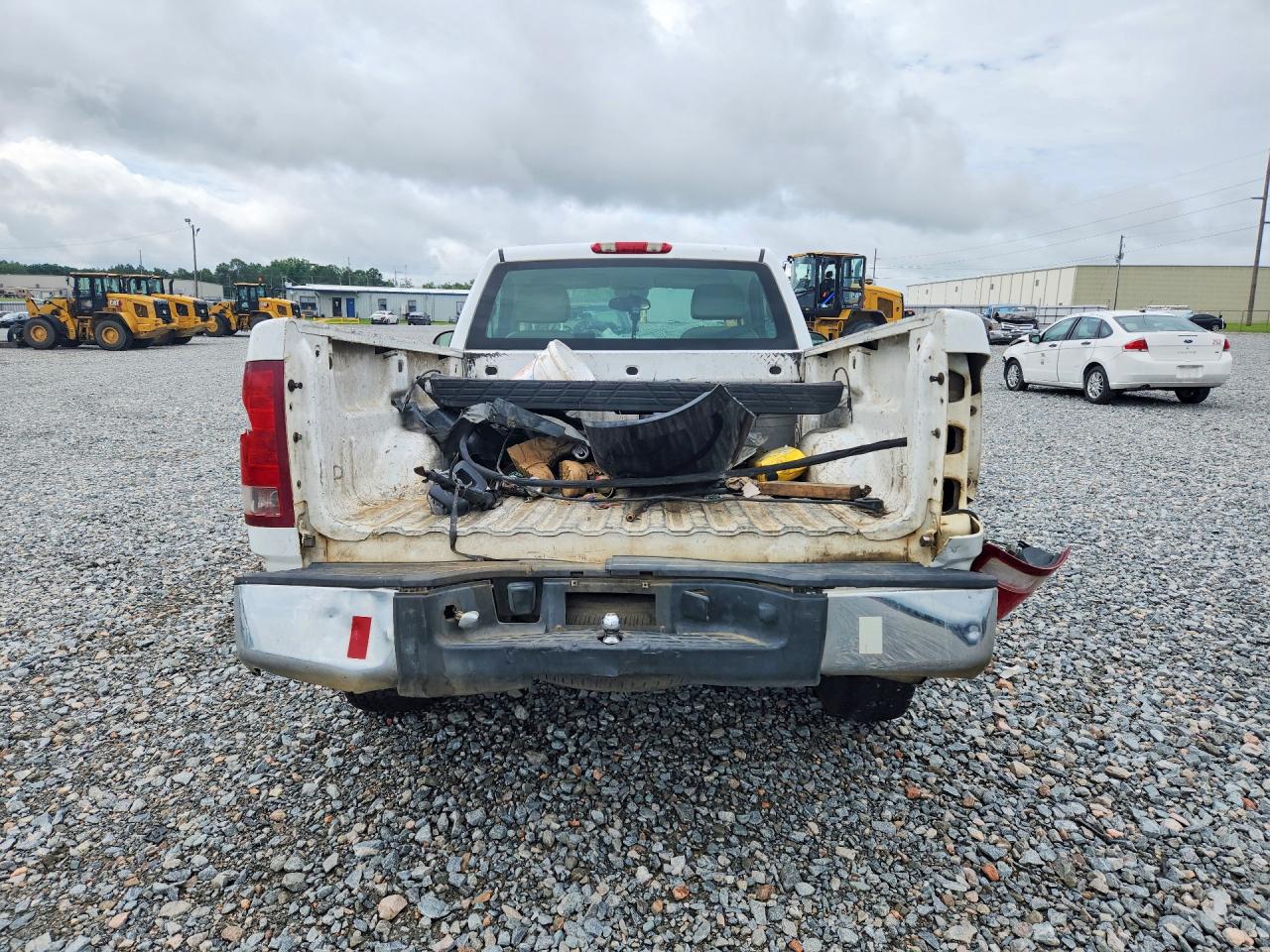 2008 Gmc Sierra C1500 White vin: 1GTEC14X88Z103944