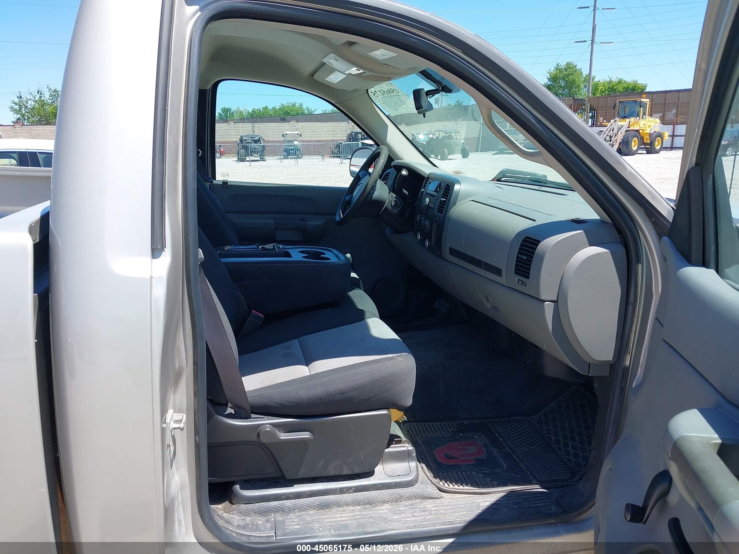 2008 Gmc Sierra 1500 Work Truck Silver vin: 1GTEC14X88Z246845