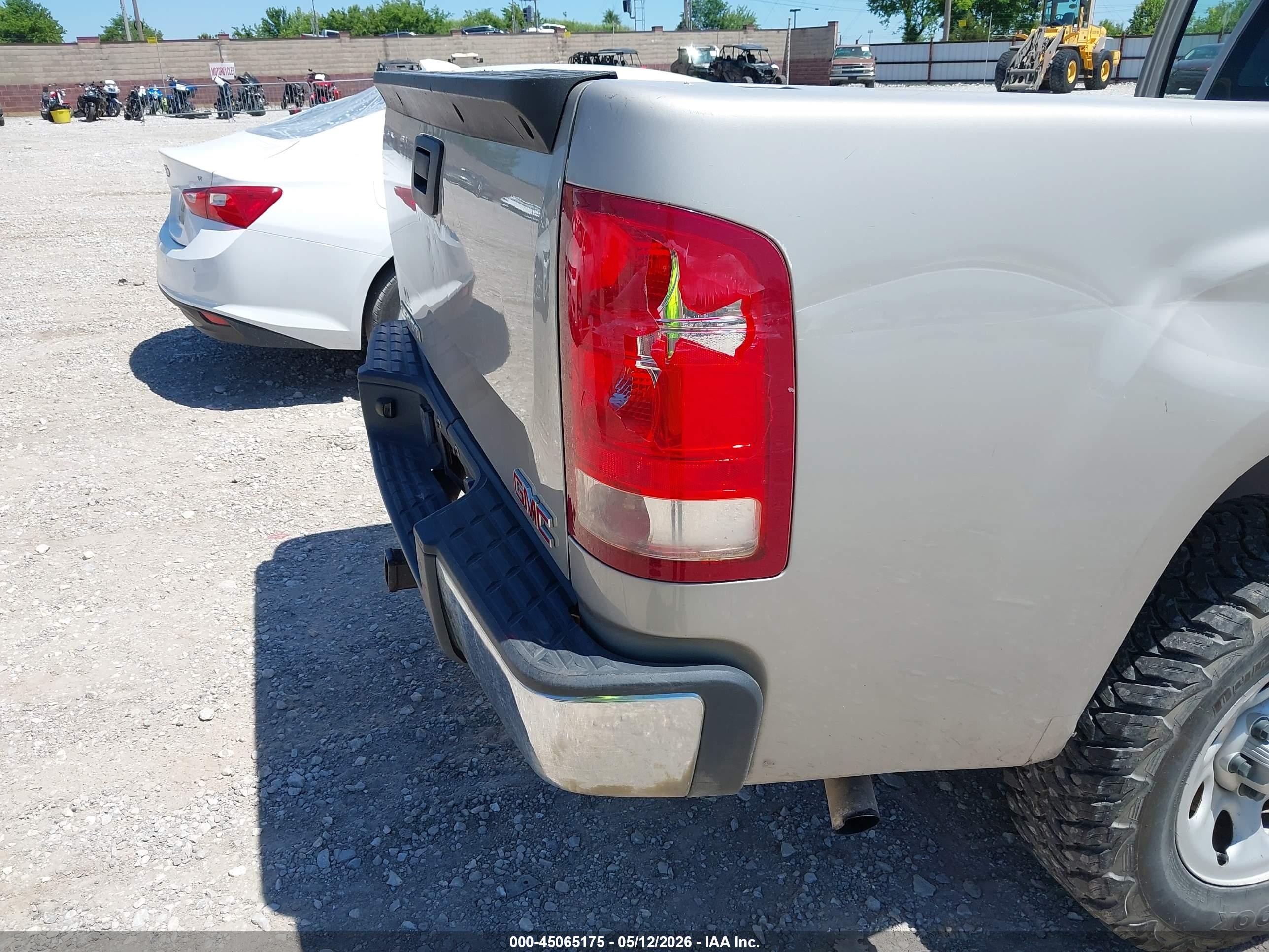2008 Gmc Sierra 1500 Work Truck Silver vin: 1GTEC14X88Z246845