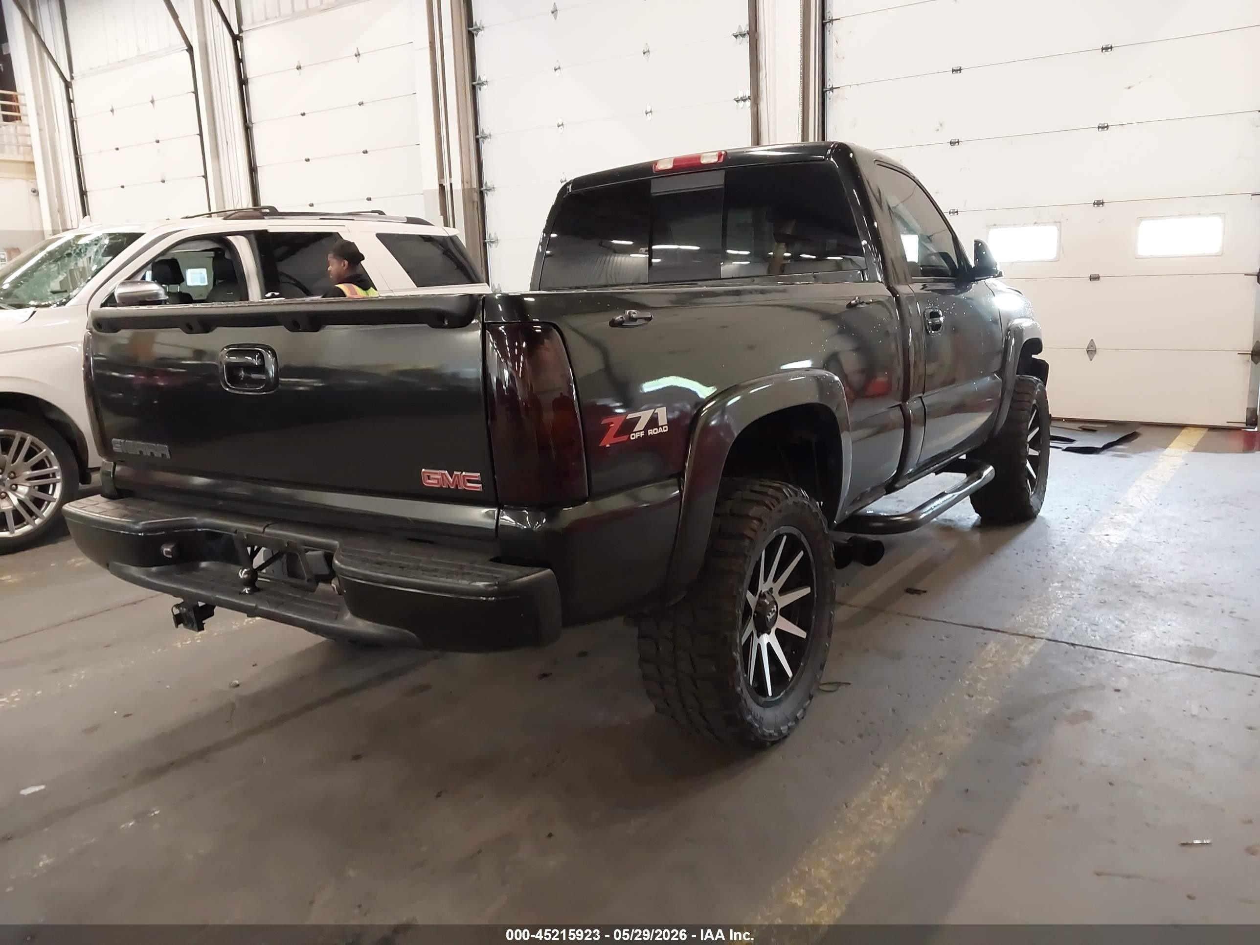 2003 Gmc Sierra 1500   Black vin: 1GTEC14X93Z321691