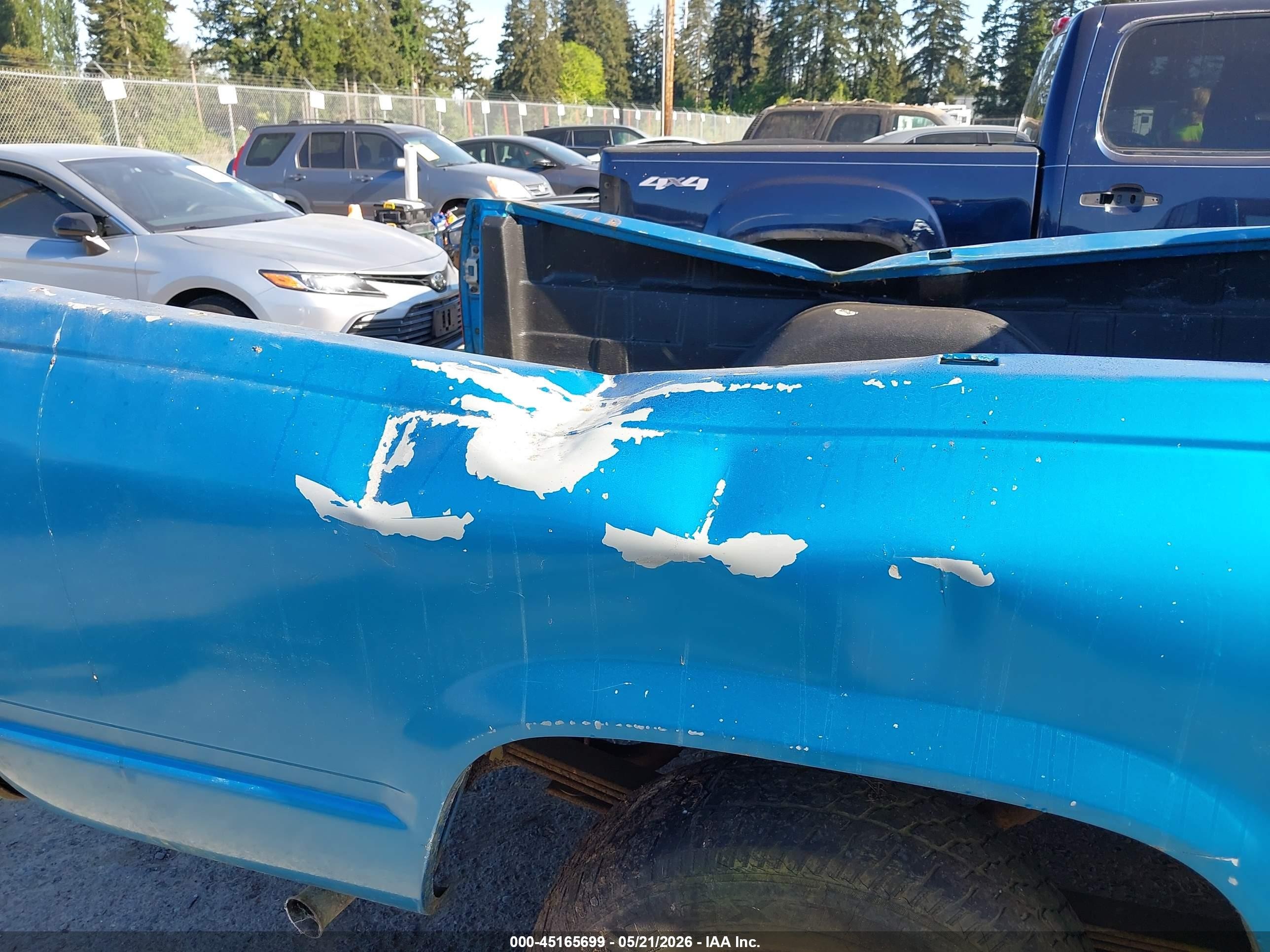 1992 Gmc Sierra C1500 Blue vin: 1GTEC14Z3NE515435