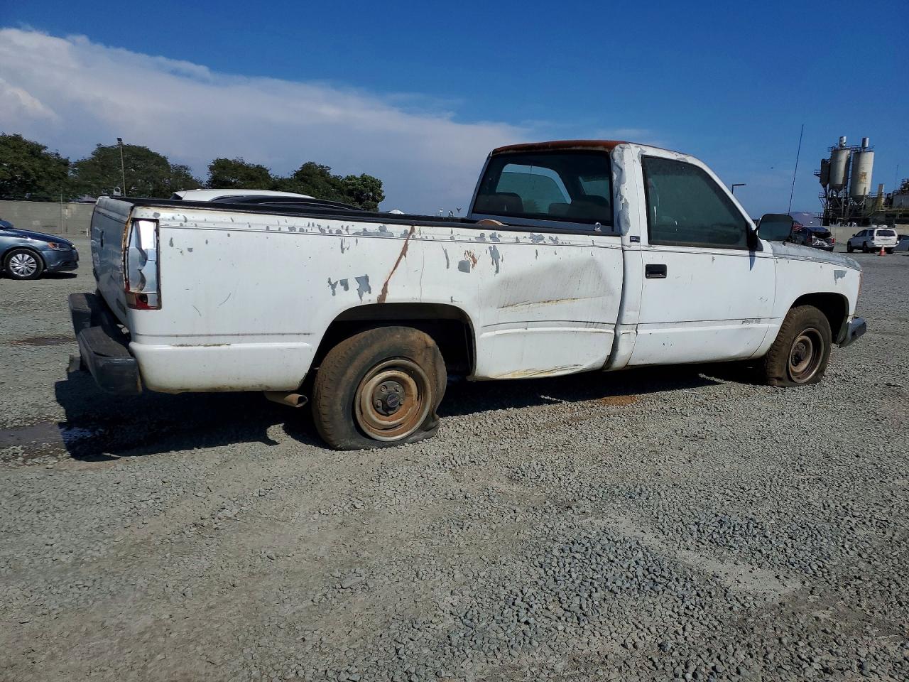 1993 Gmc Sierra C1500 White vin: 1GTEC14Z7PE503047