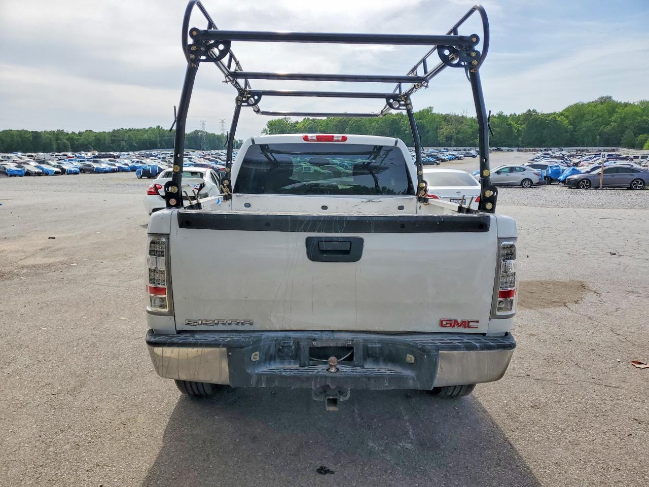 2009 Gmc Sierra C1500 White vin: 1GTEC19C29Z164004
