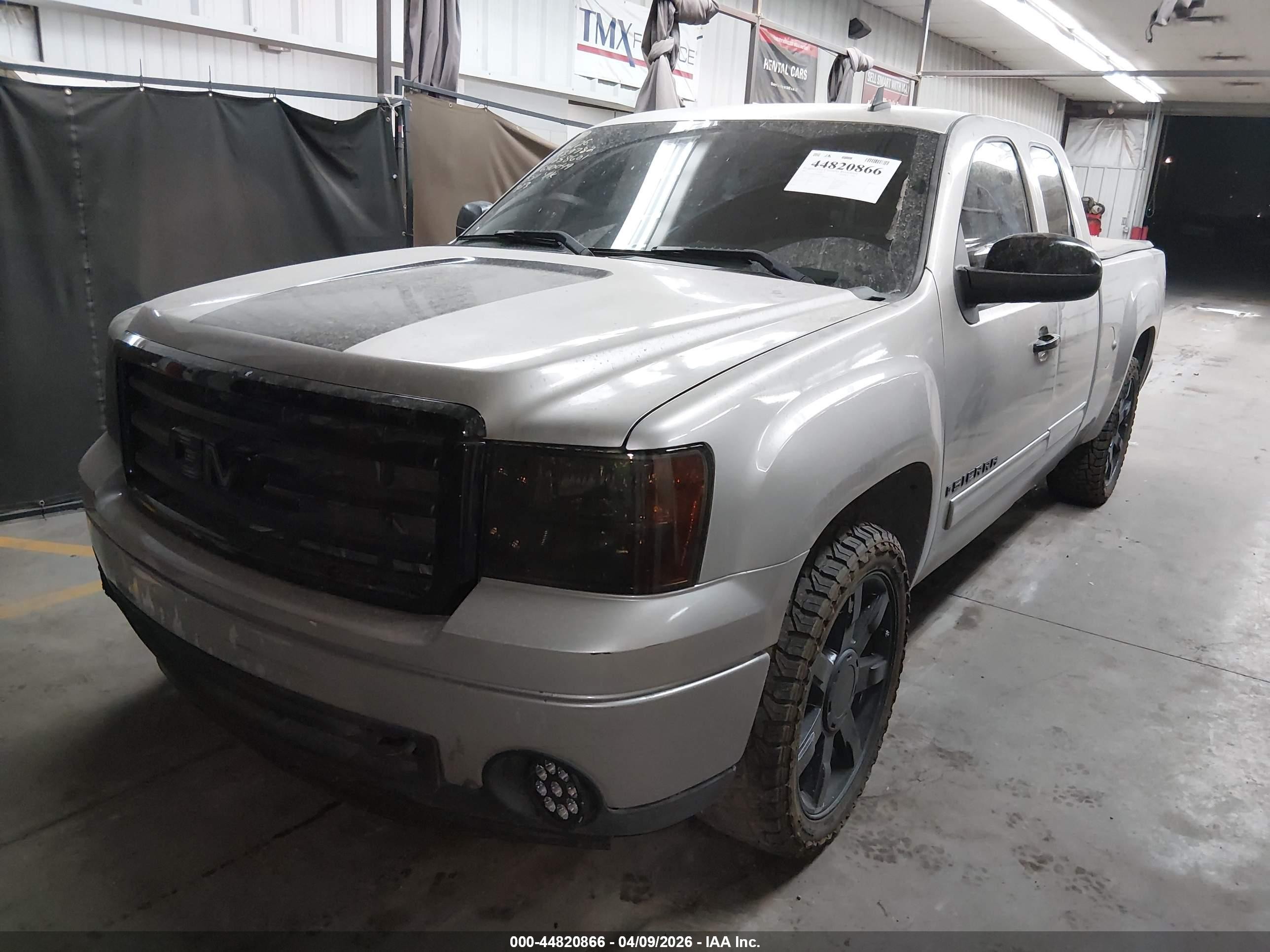 2007 Gmc Sierra 1500 Sle1 Silver vin: 1GTEC19J07Z640049