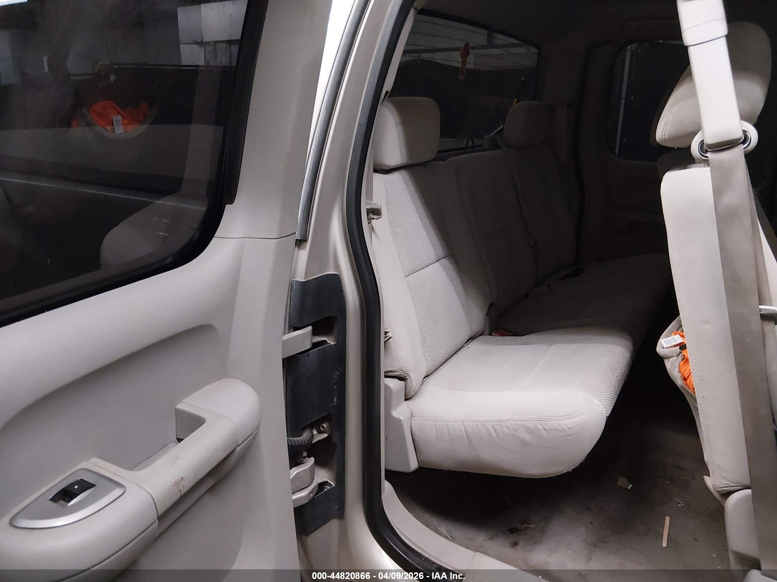 2007 Gmc Sierra 1500 Sle1 Silver vin: 1GTEC19J07Z640049