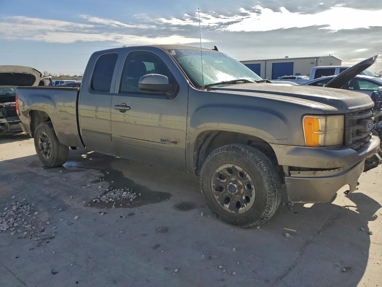 2008 Gmc Sierra Gray vin: 1GTEC19J18Z173936