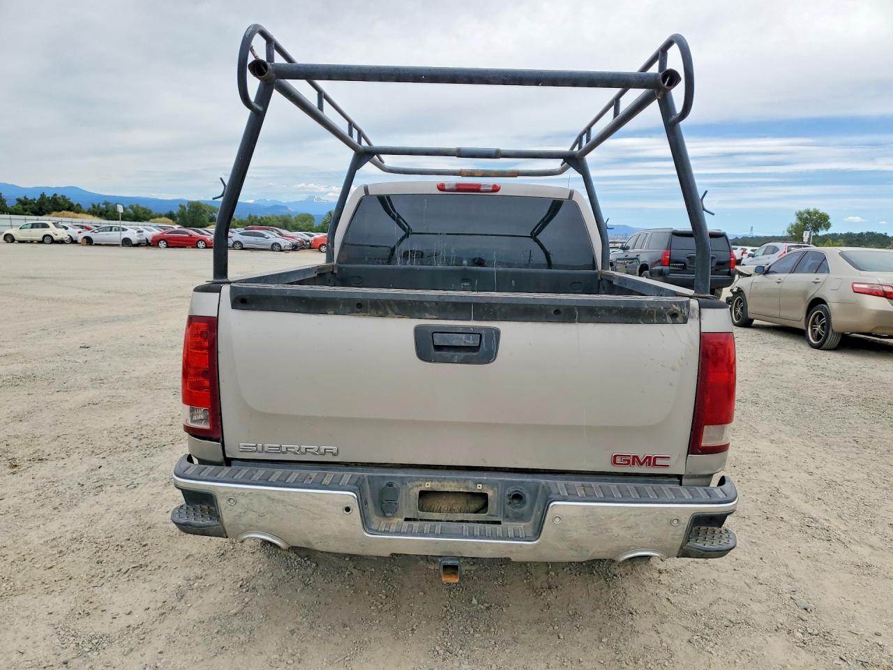2008 Gmc Sierra C1500 Silver vin: 1GTEC19J38Z223395