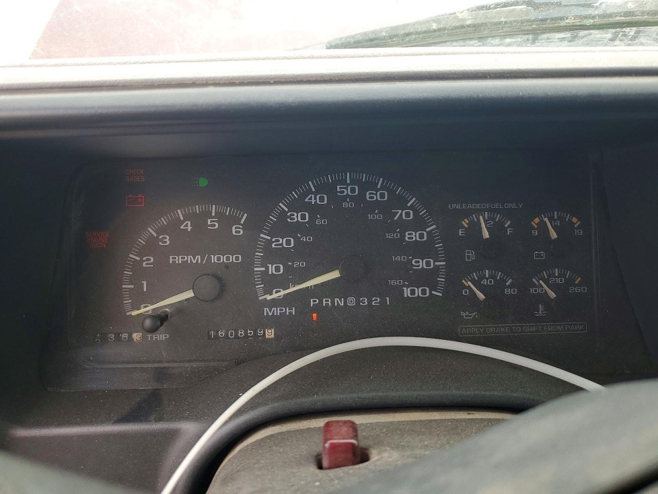 1998 Gmc Sierra C1500 Maroon vin: 1GTEC19M4WR511451