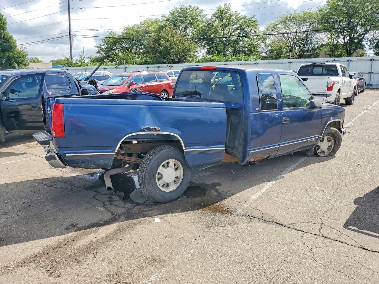 1998 Gmc Sierra C1500 Blue vin: 1GTEC19MXWE560659