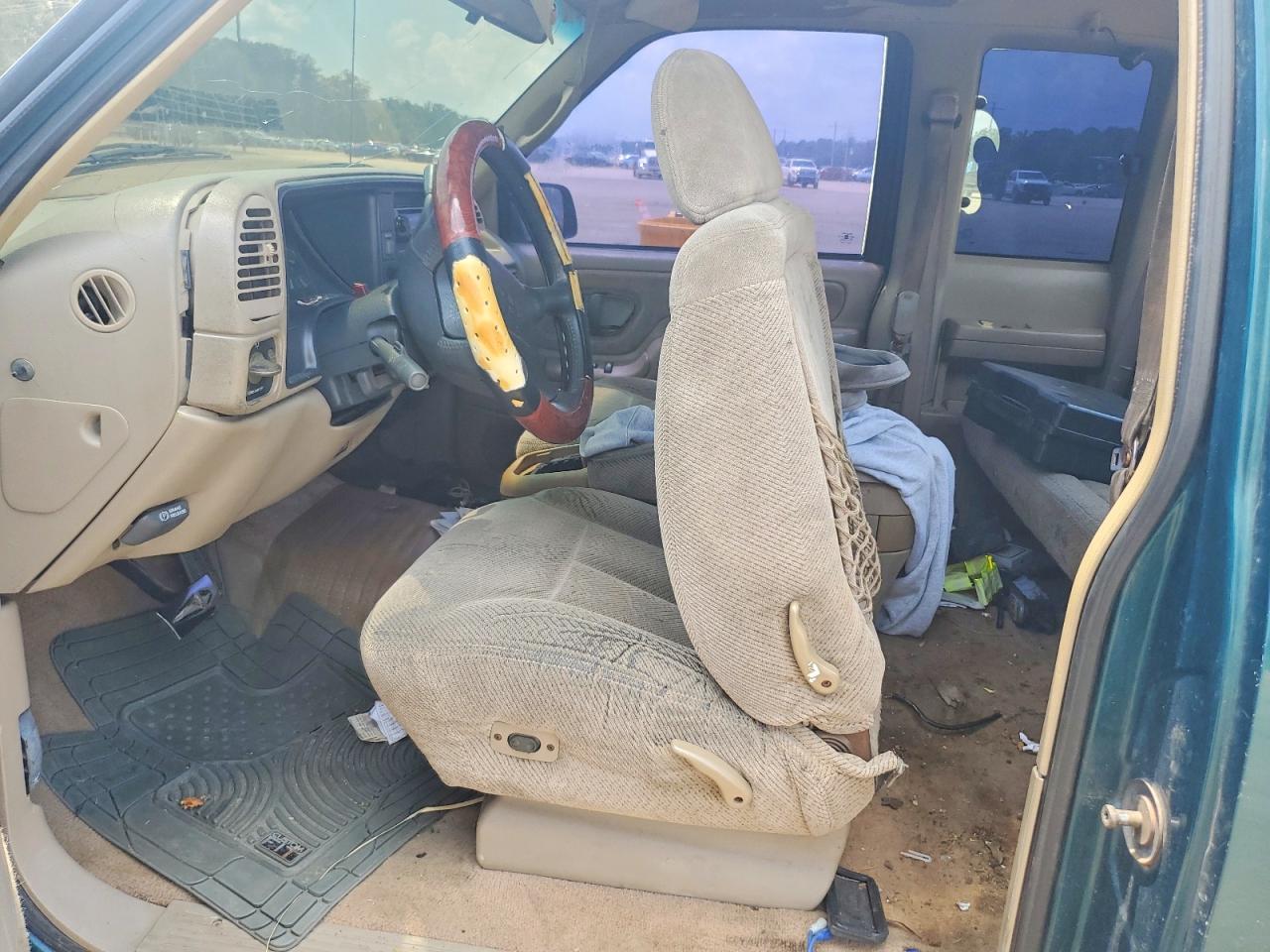 1996 Gmc Sierra C1500 Green vin: 1GTEC19R9TE549031