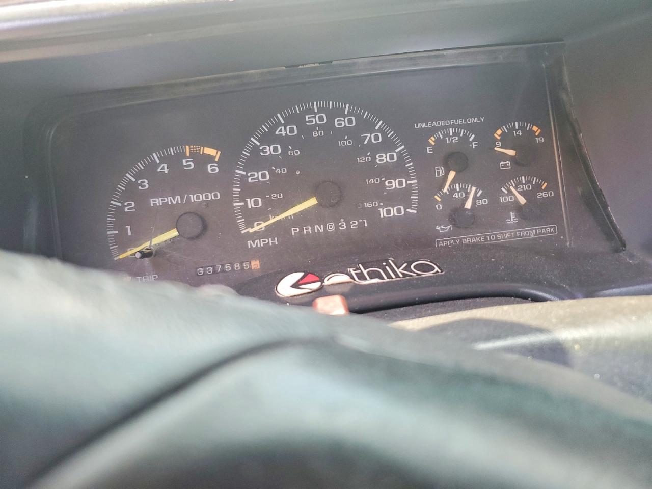 1996 Gmc Sierra C1500 Green vin: 1GTEC19R9TE549031