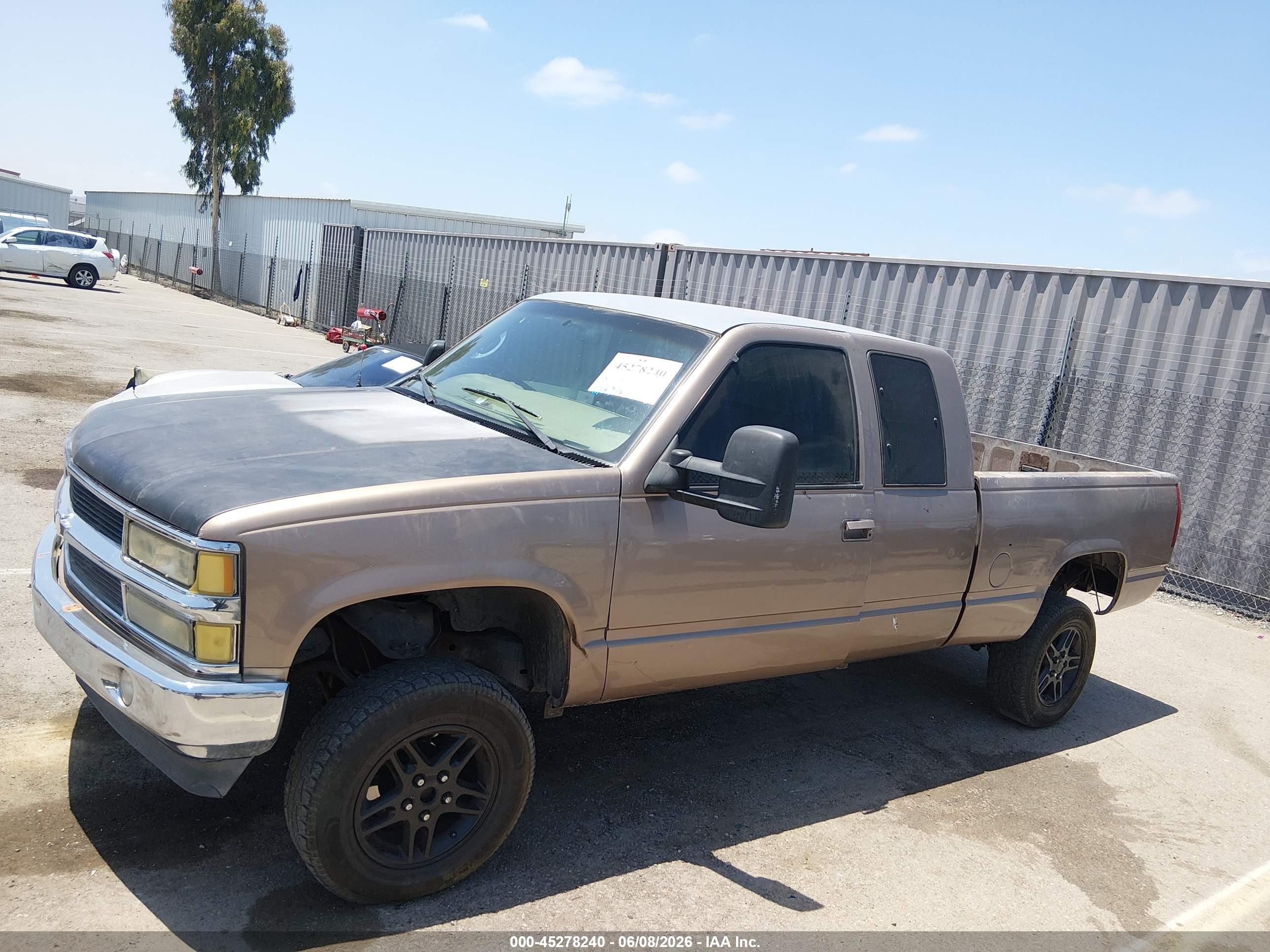 1997 Gmc Sierra 1500 Sl Wideside Brown vin: 1GTEC19RXVE511942