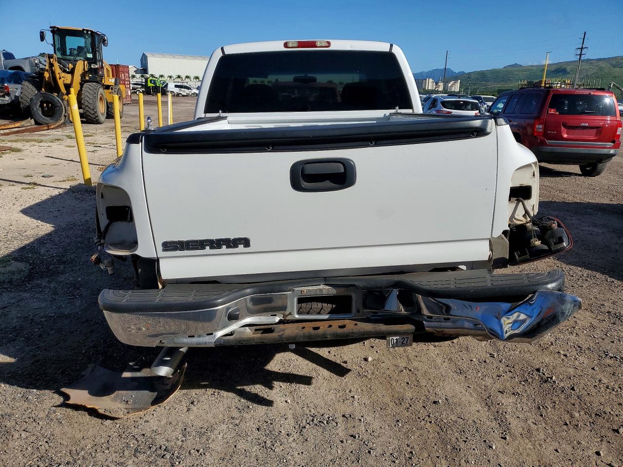 2002 Gmc New Sierra C1500 White vin: 1GTEC19T12Z345360