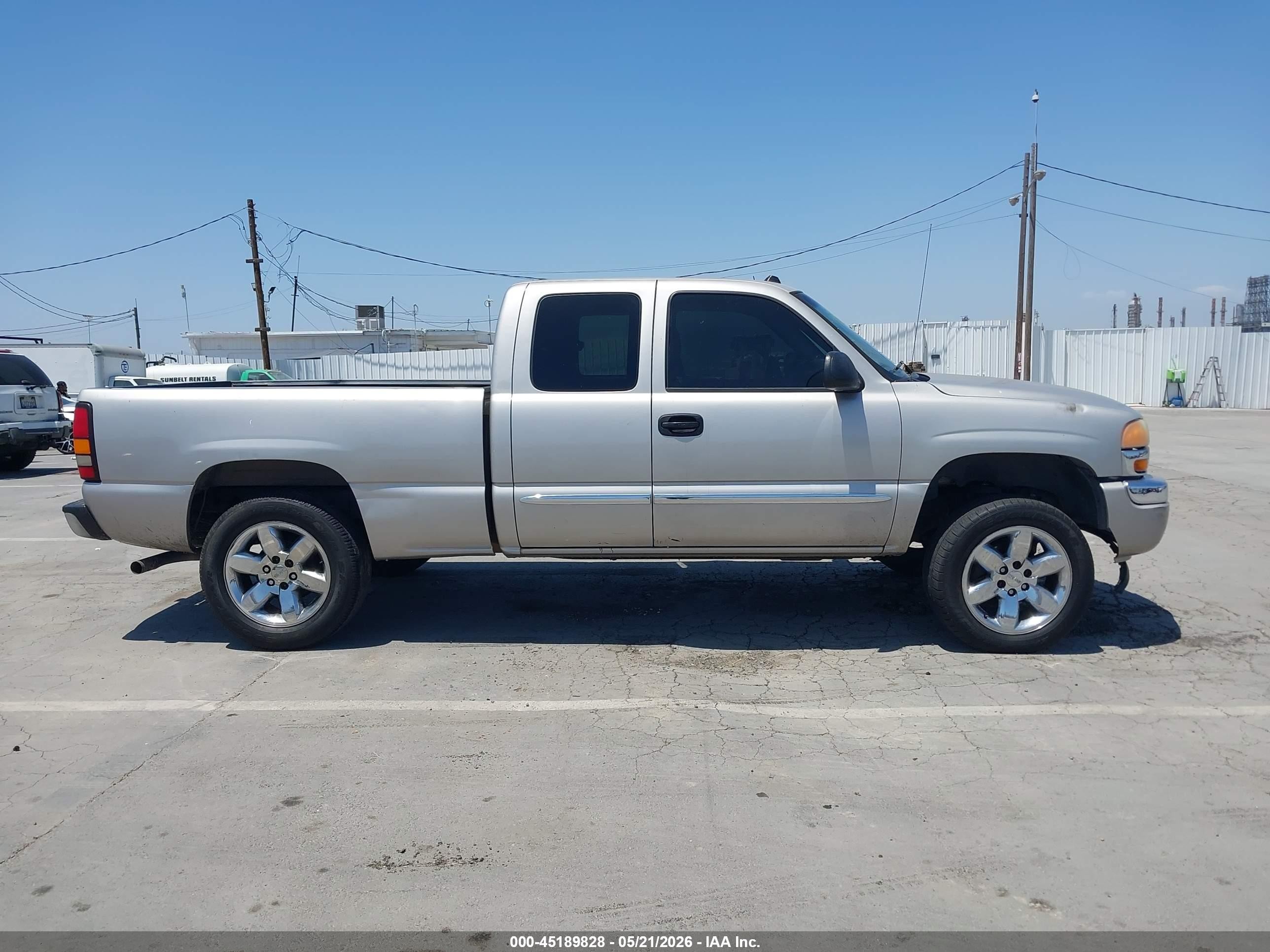 2005 Gmc Sierra 1500 Sle Beige vin: 1GTEC19T15Z182407