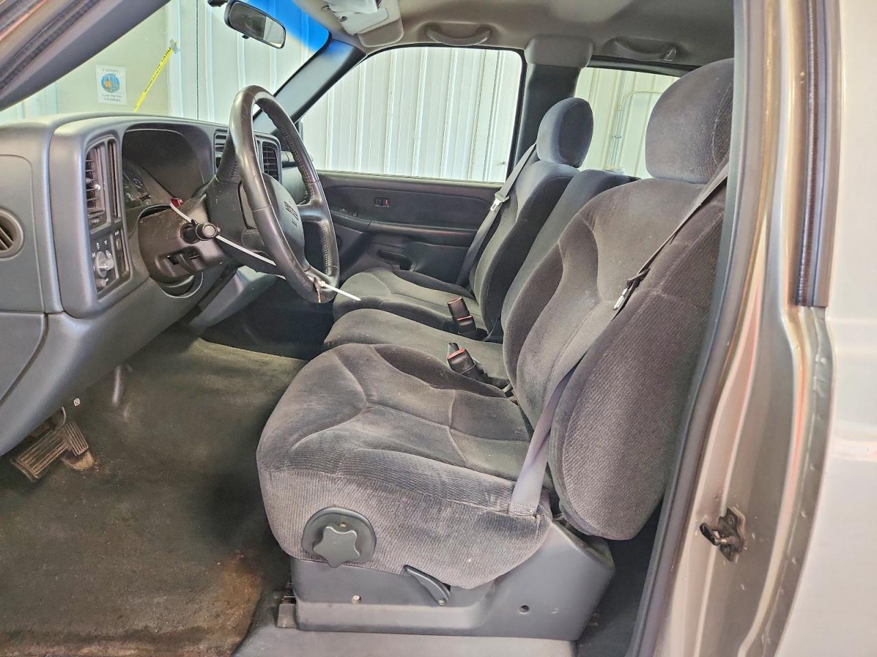 2000 Gmc New Sierra C1500 Gray vin: 1GTEC19T3YZ170120