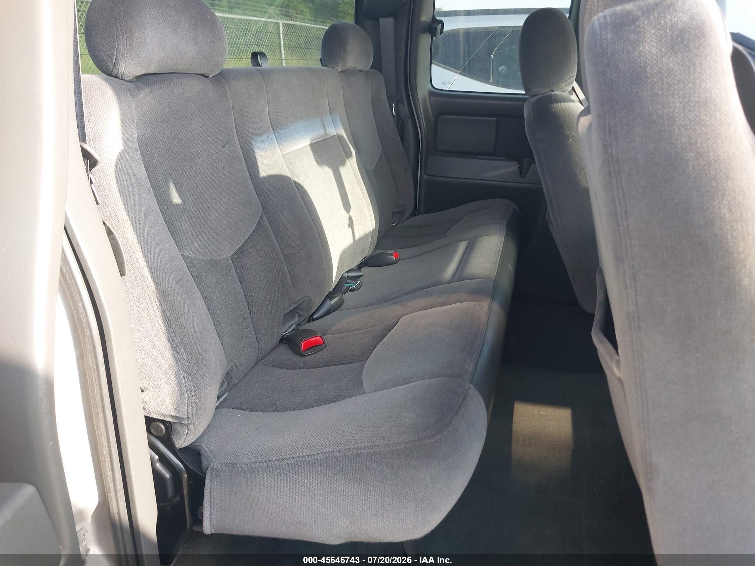 2005 Gmc Sierra 1500 Sle Beige vin: 1GTEC19T55Z348914