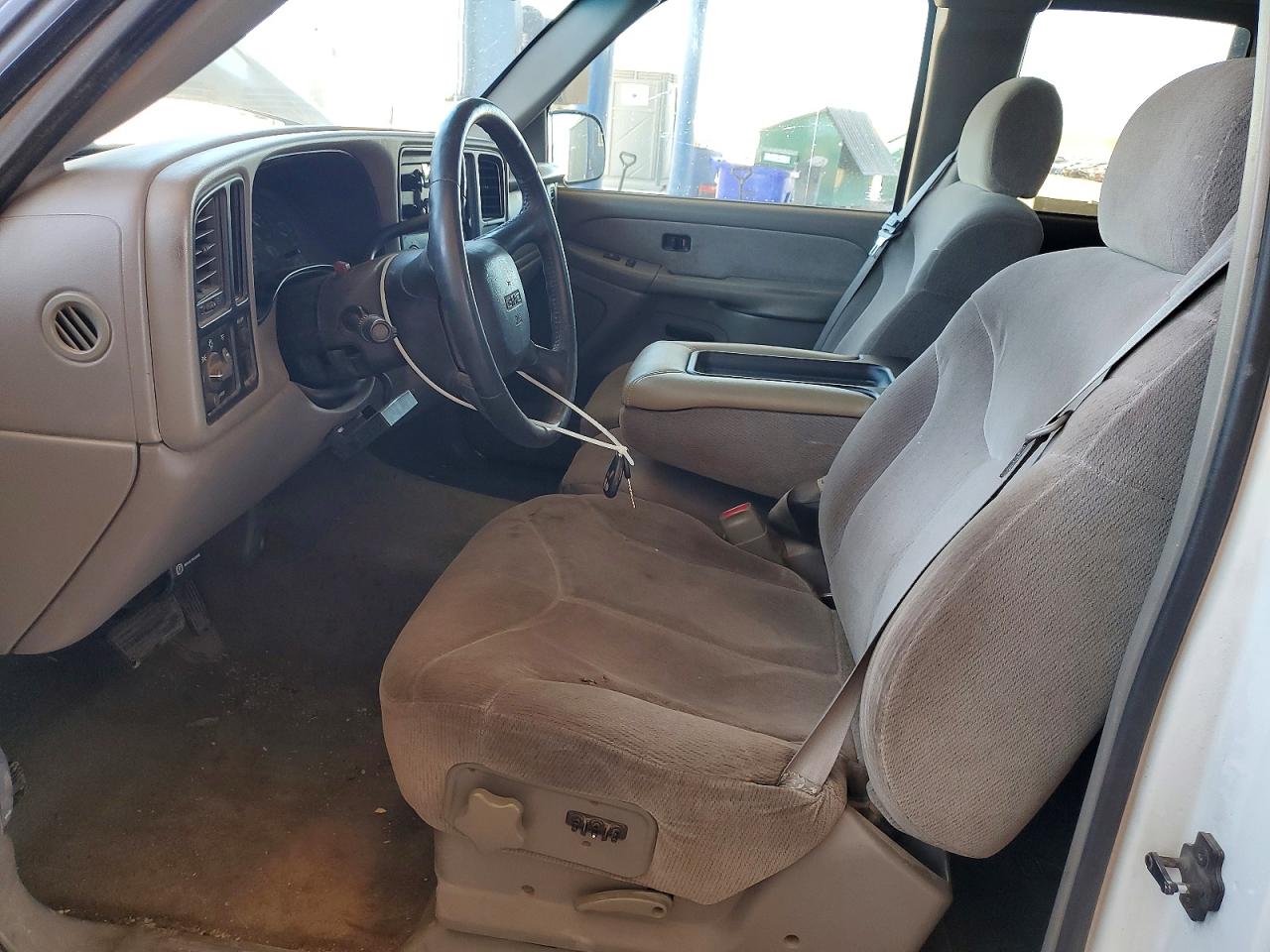 2000 Gmc New Sierra C1500 White vin: 1GTEC19T5YZ173309