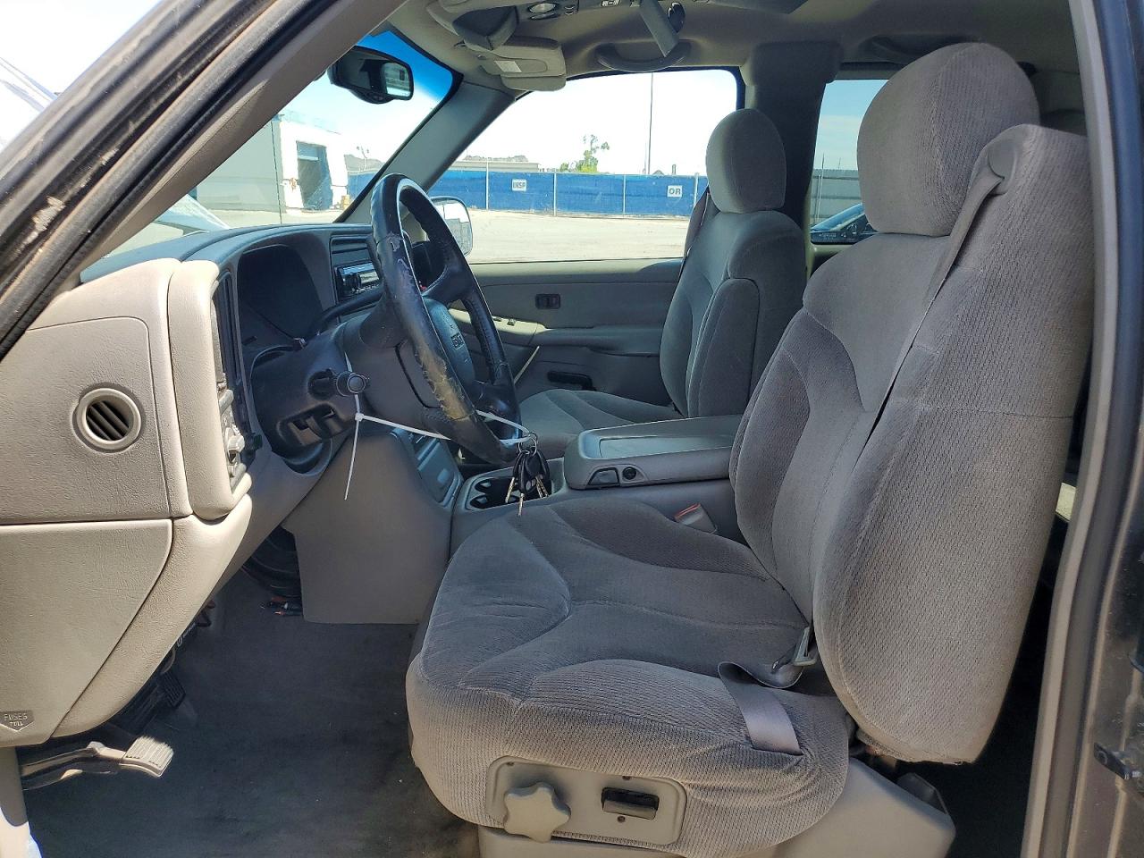 2000 Gmc New Sierra C1500 Gray vin: 1GTEC19T5YZ275547