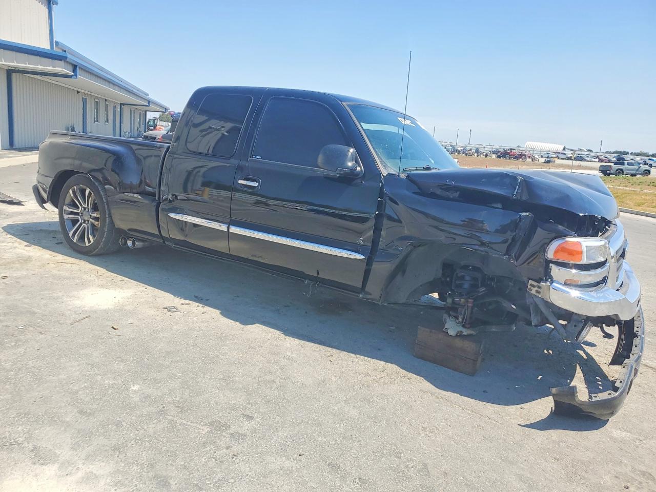 2004 Gmc New Sierra C1500 Black vin: 1GTEC19T64Z320036