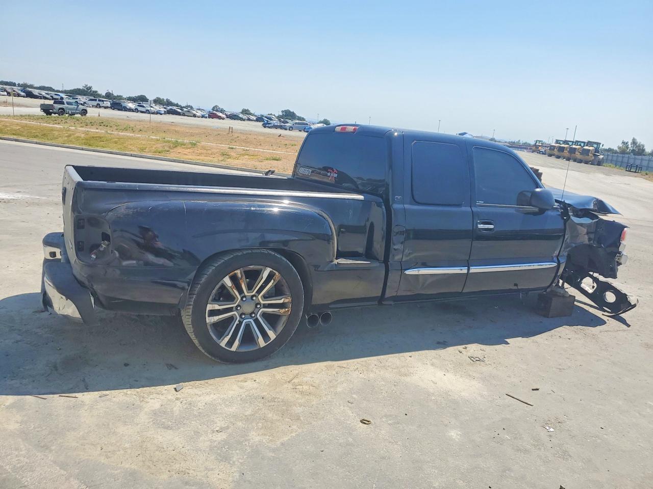 2004 Gmc New Sierra C1500 Black vin: 1GTEC19T64Z320036