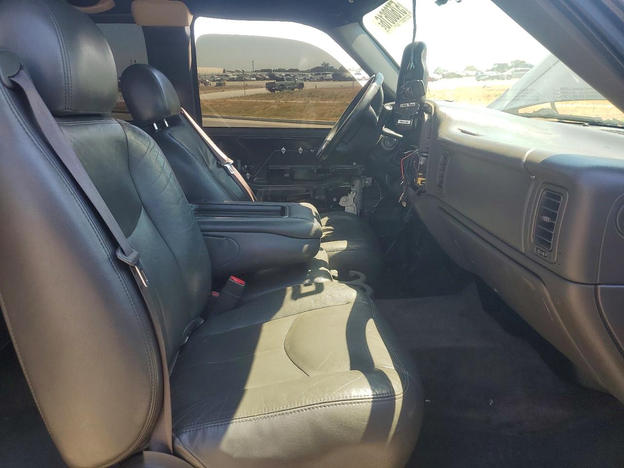 2004 Gmc New Sierra C1500 Black vin: 1GTEC19T64Z320036