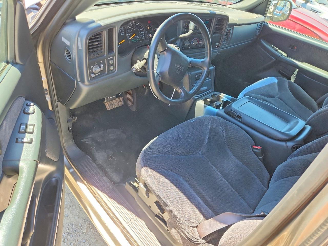 2000 Gmc New Sierra C1500 Tan vin: 1GTEC19T6YZ329664